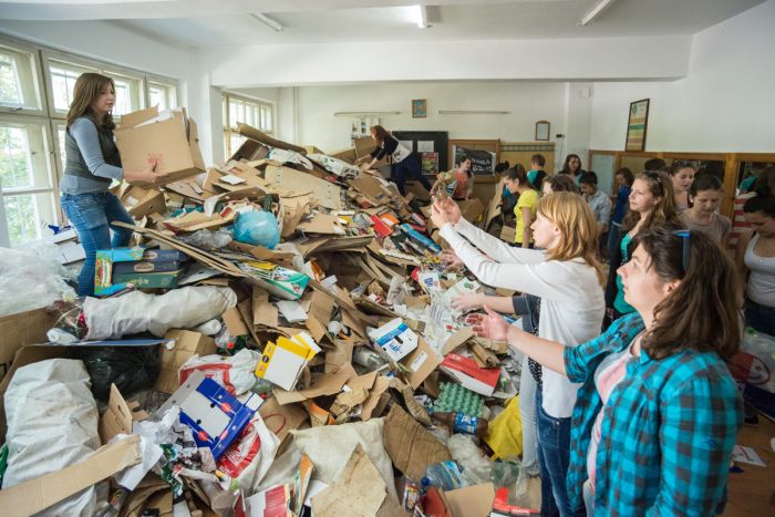Több osztályteremnyi újrahasznosítható hulladék gyűlt össze. Fotó: Vargyasi Levente
