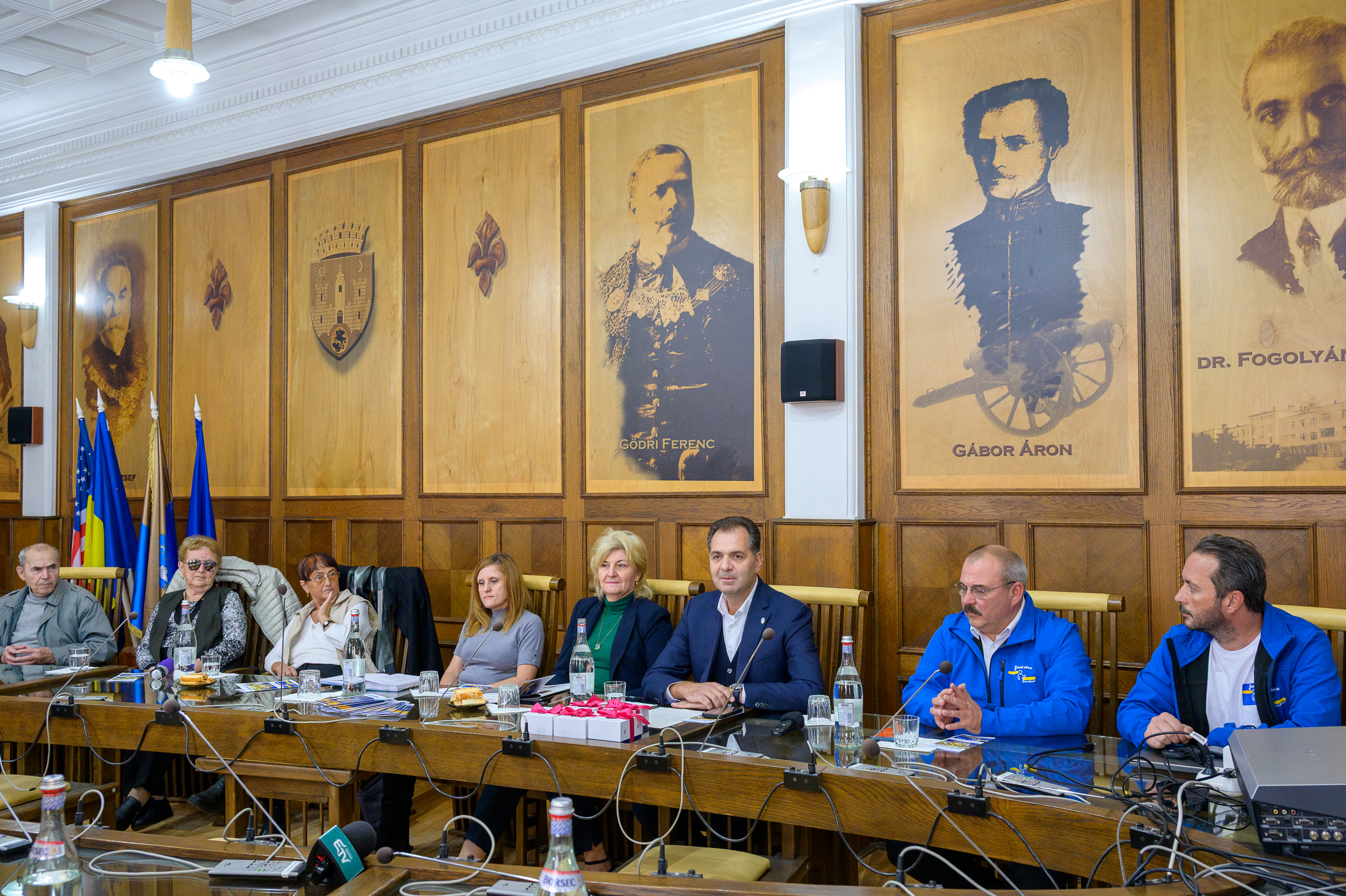 Biztonság egy gombnyomásra: átadtuk a századik Gondos órát Sepsiszentgyörgyön