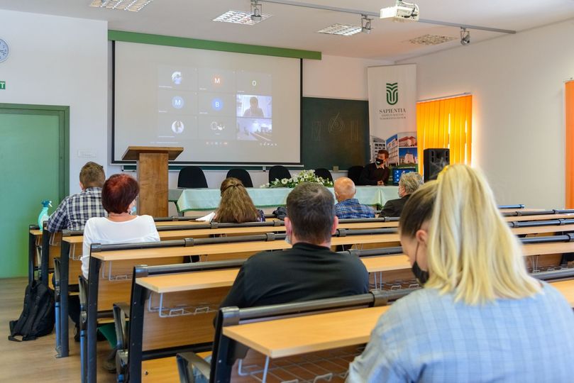 Huszonketten részesülnek Sepsiszentgyörgy Helyi Tanácsának hallgatói ösztöndíjában