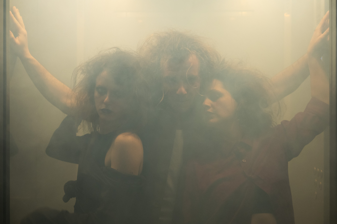 LIFT2 – Sunny Sky Floor