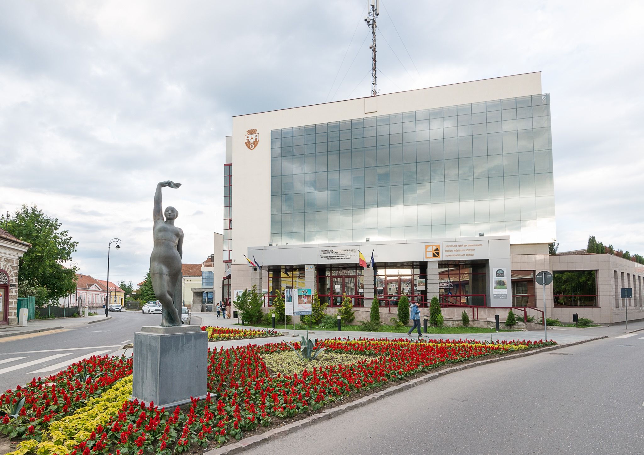 Hosszabított ügyfélfogadás a polgármesteri hivatal adó és illetékbefizetési pénztáránál