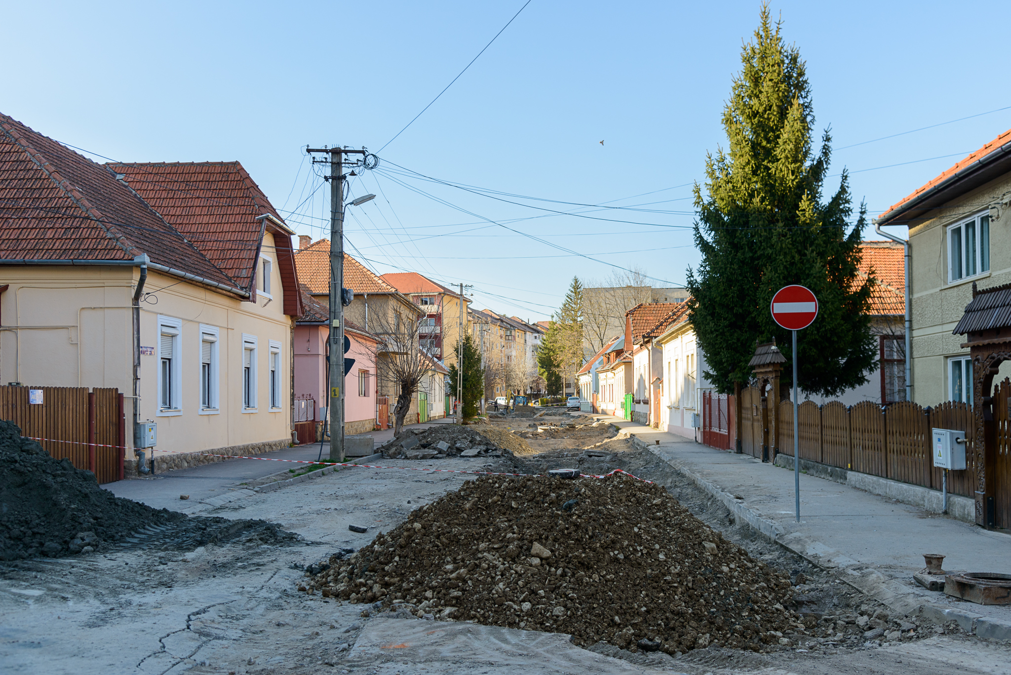 A héten kerül sor a Puskás Tivadar utca Olt utca és 1 december 1918 utca közötti szakasz aszfaltozásának előkészítésére
