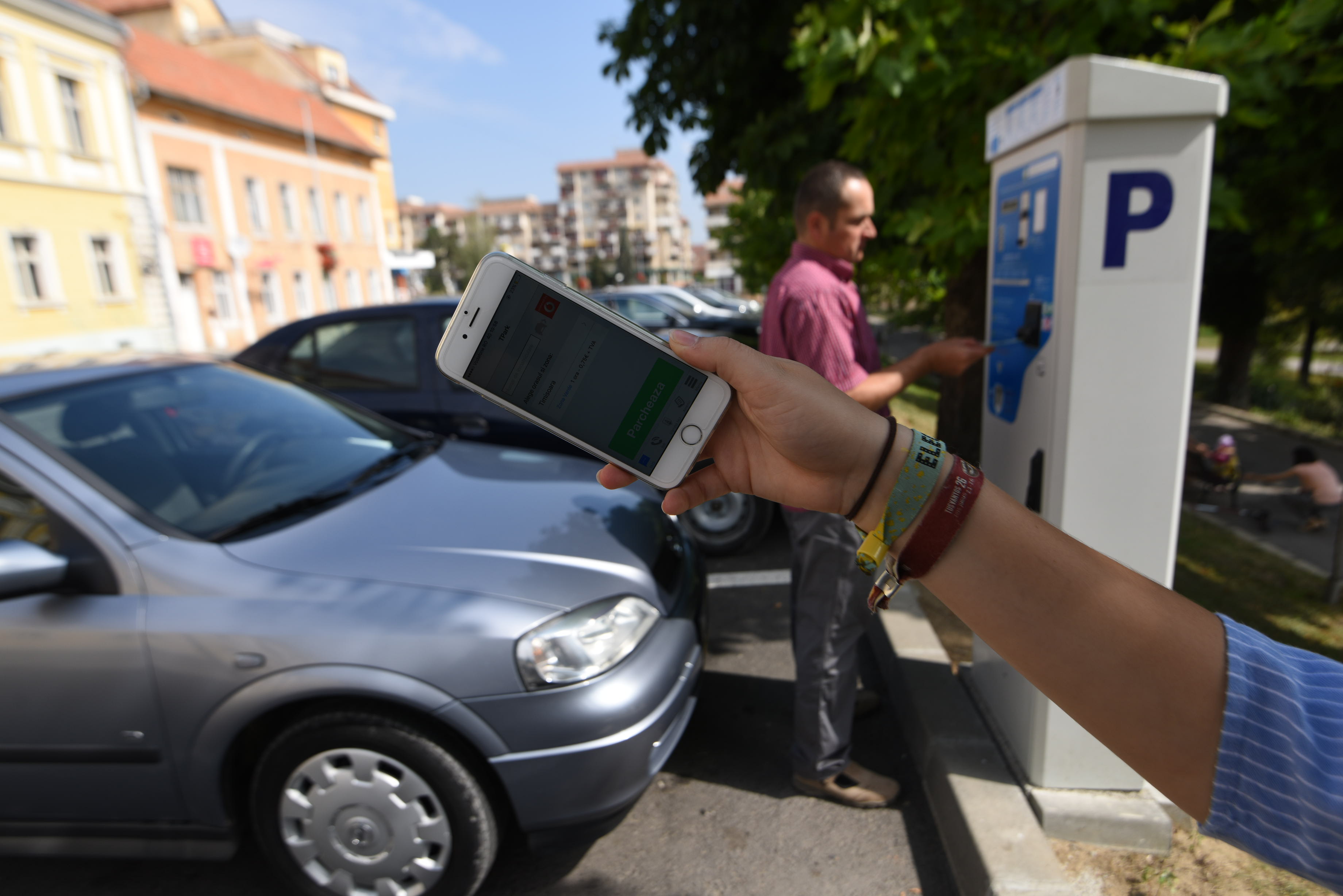 Változások az SMS-es parkolási díjak befizetésében Sepsiszentgyörgyön